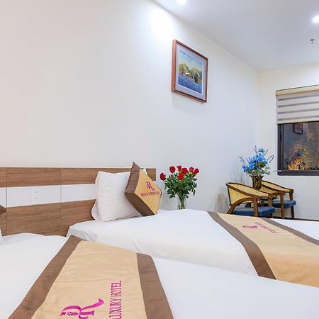 Roza Palace Cat Ba Chan Chau Екстериор снимка