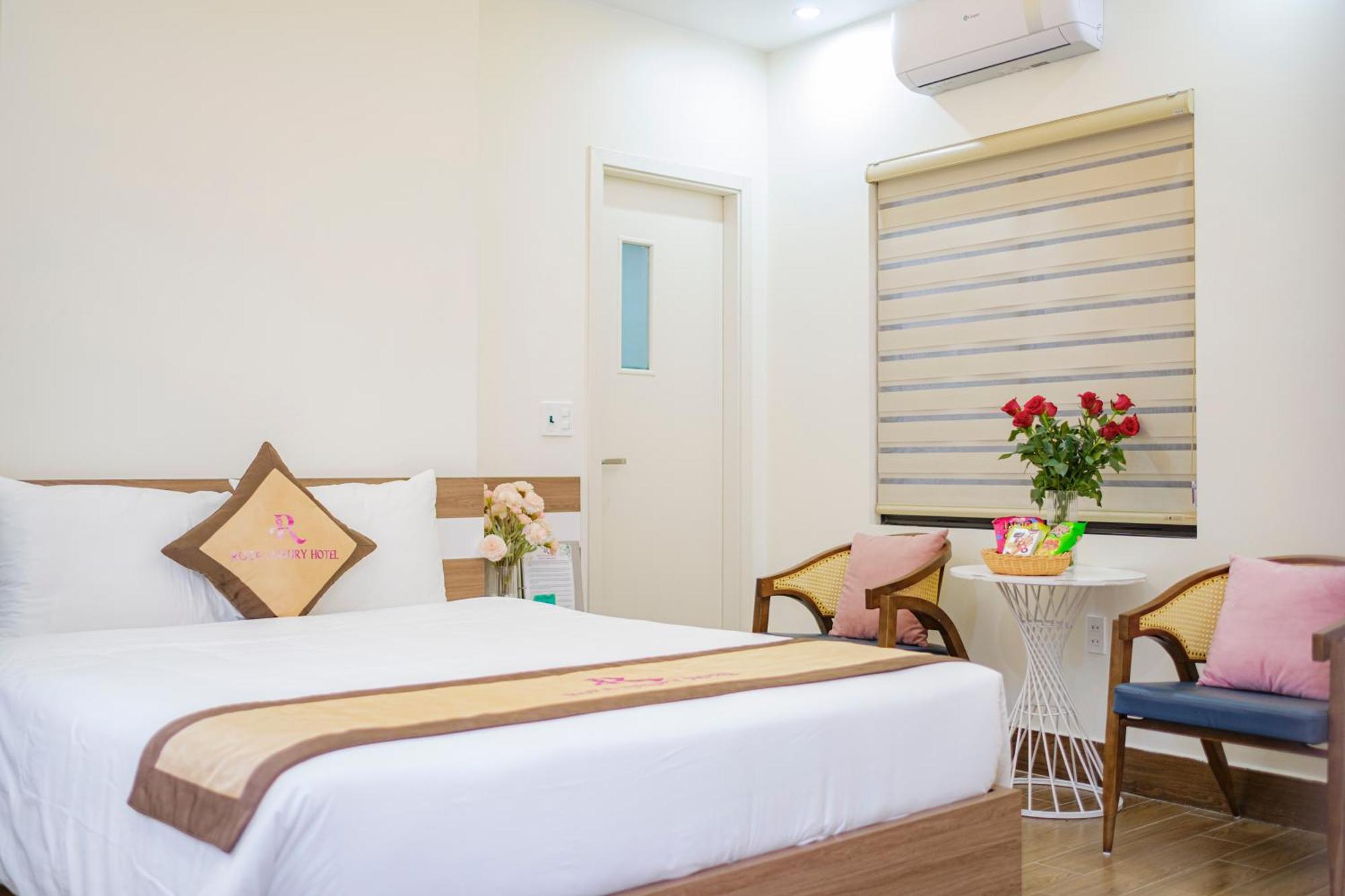 Roza Palace Cat Ba Chan Chau Екстериор снимка
