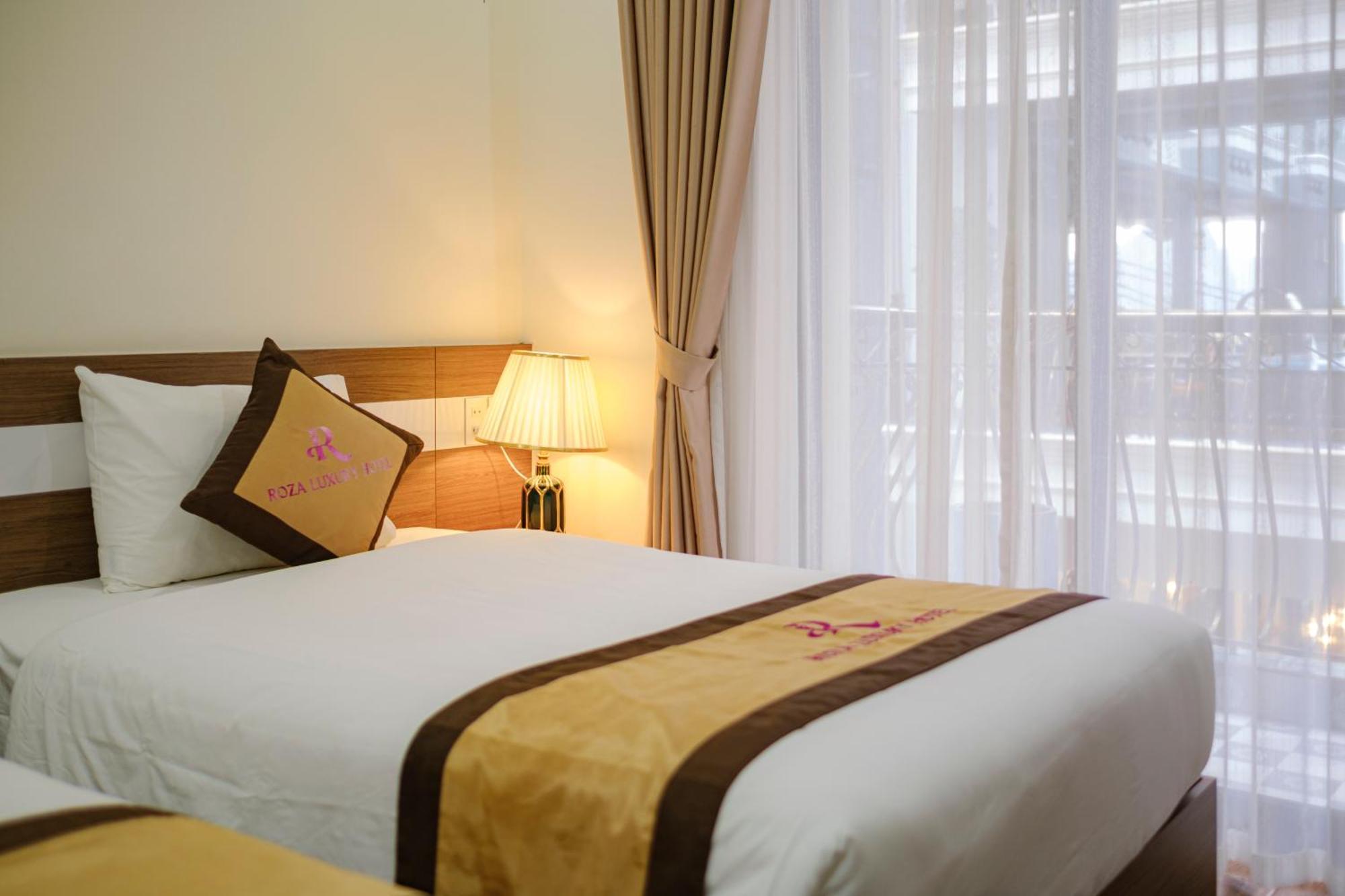 Roza Palace Cat Ba Chan Chau Екстериор снимка