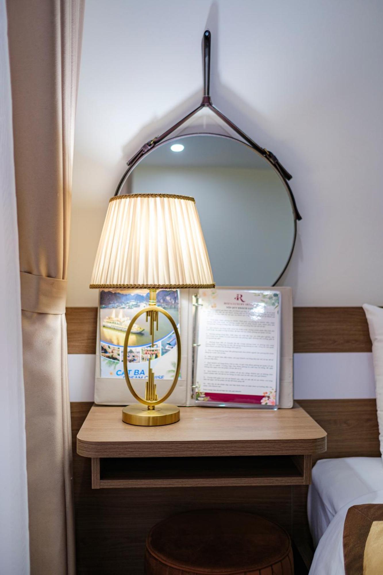 Roza Palace Cat Ba Chan Chau Екстериор снимка