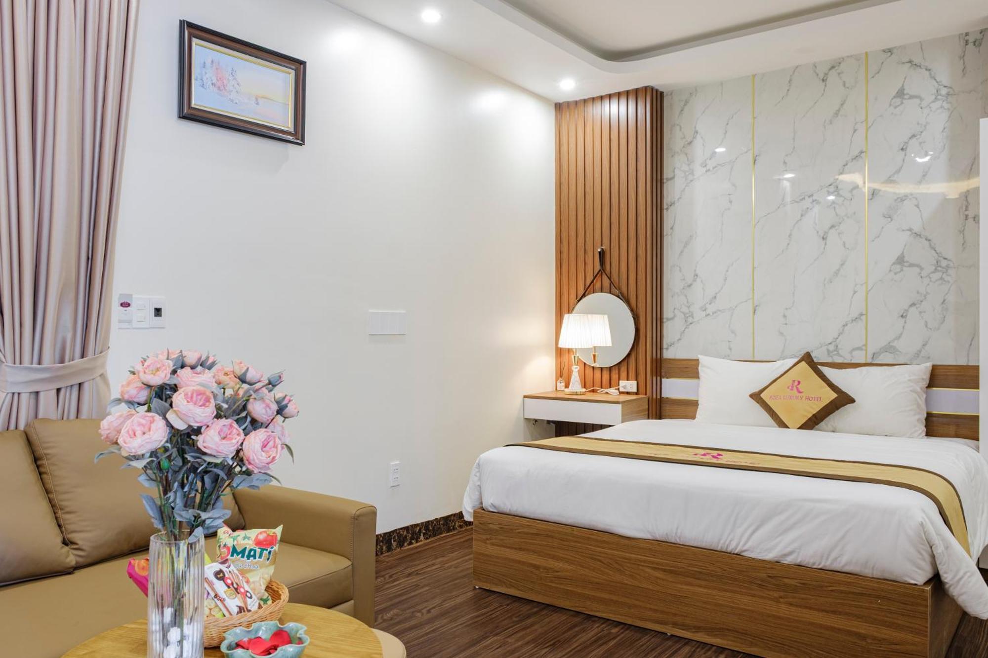 Roza Palace Cat Ba Chan Chau Екстериор снимка