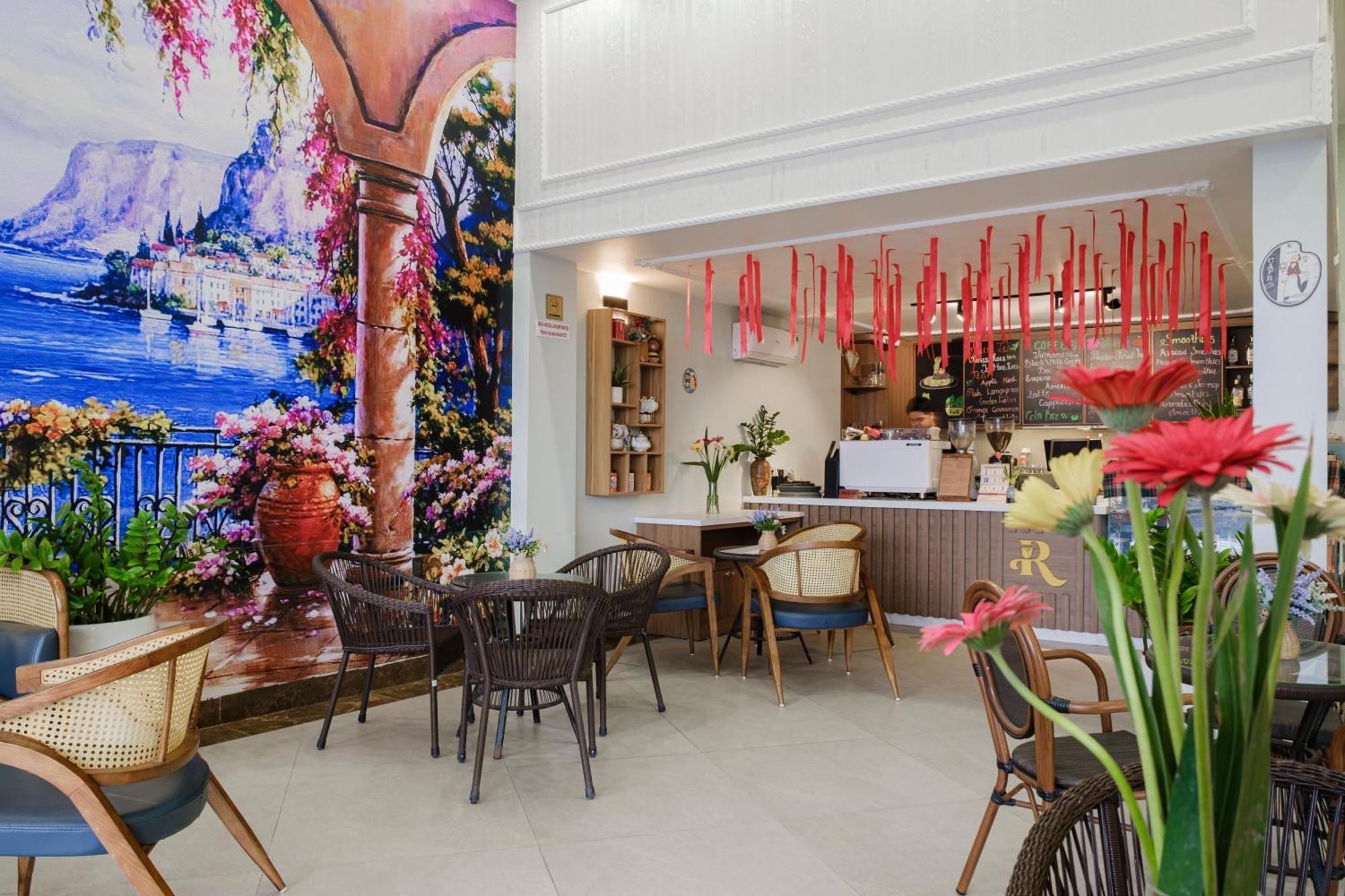 Roza Palace Cat Ba Chan Chau Екстериор снимка