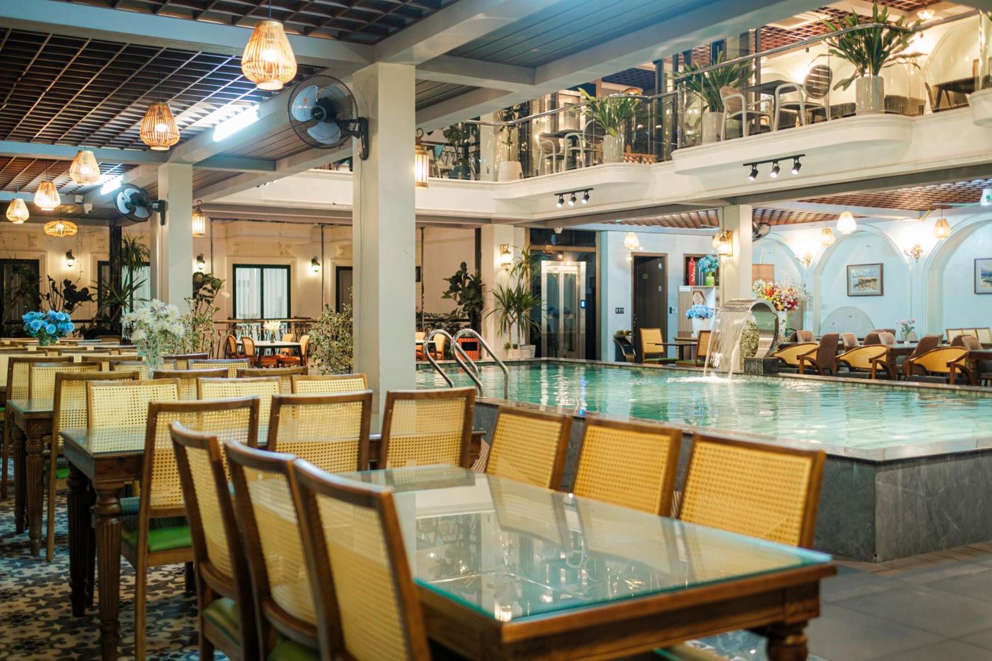 Roza Palace Cat Ba Chan Chau Екстериор снимка