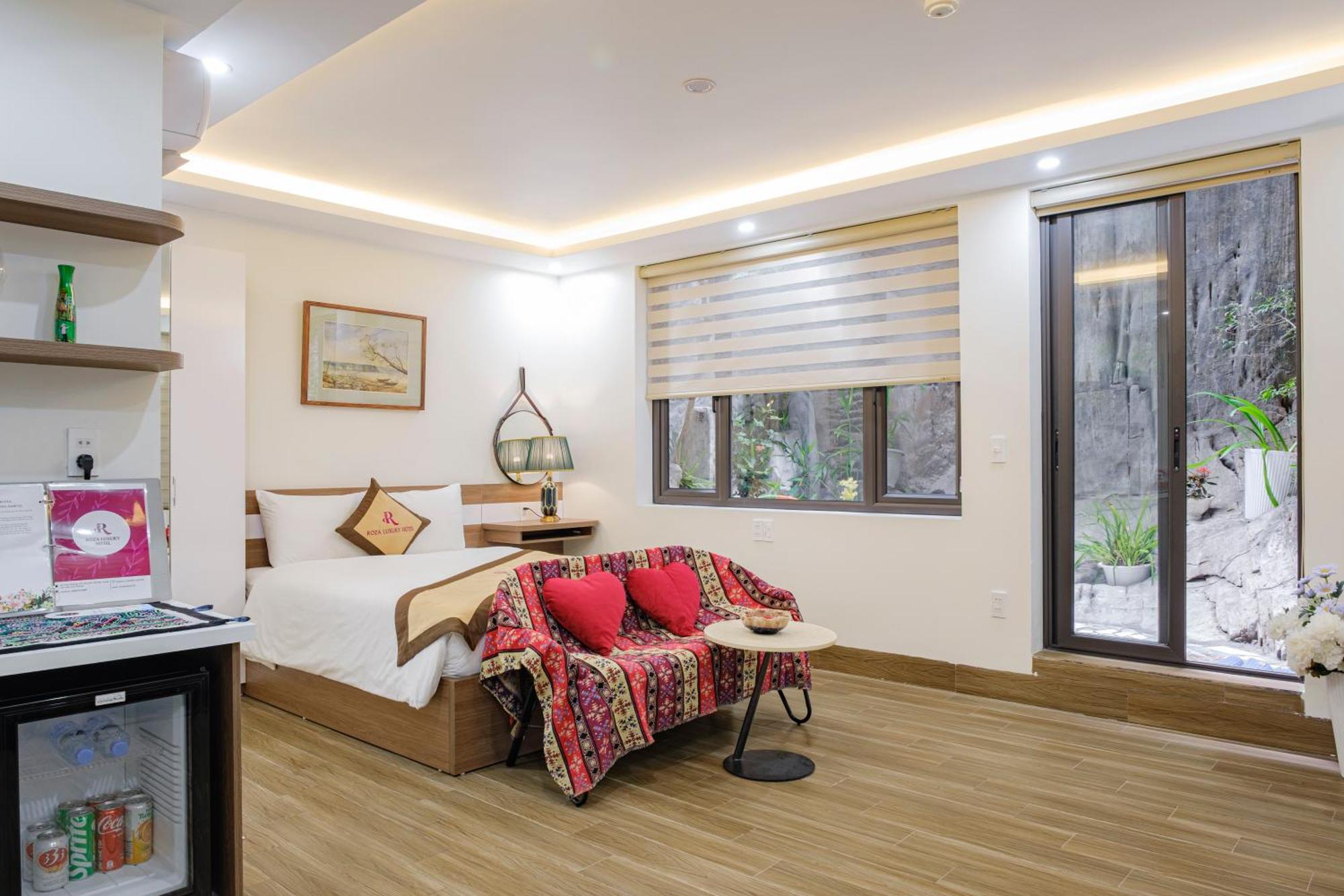 Roza Palace Cat Ba Chan Chau Екстериор снимка