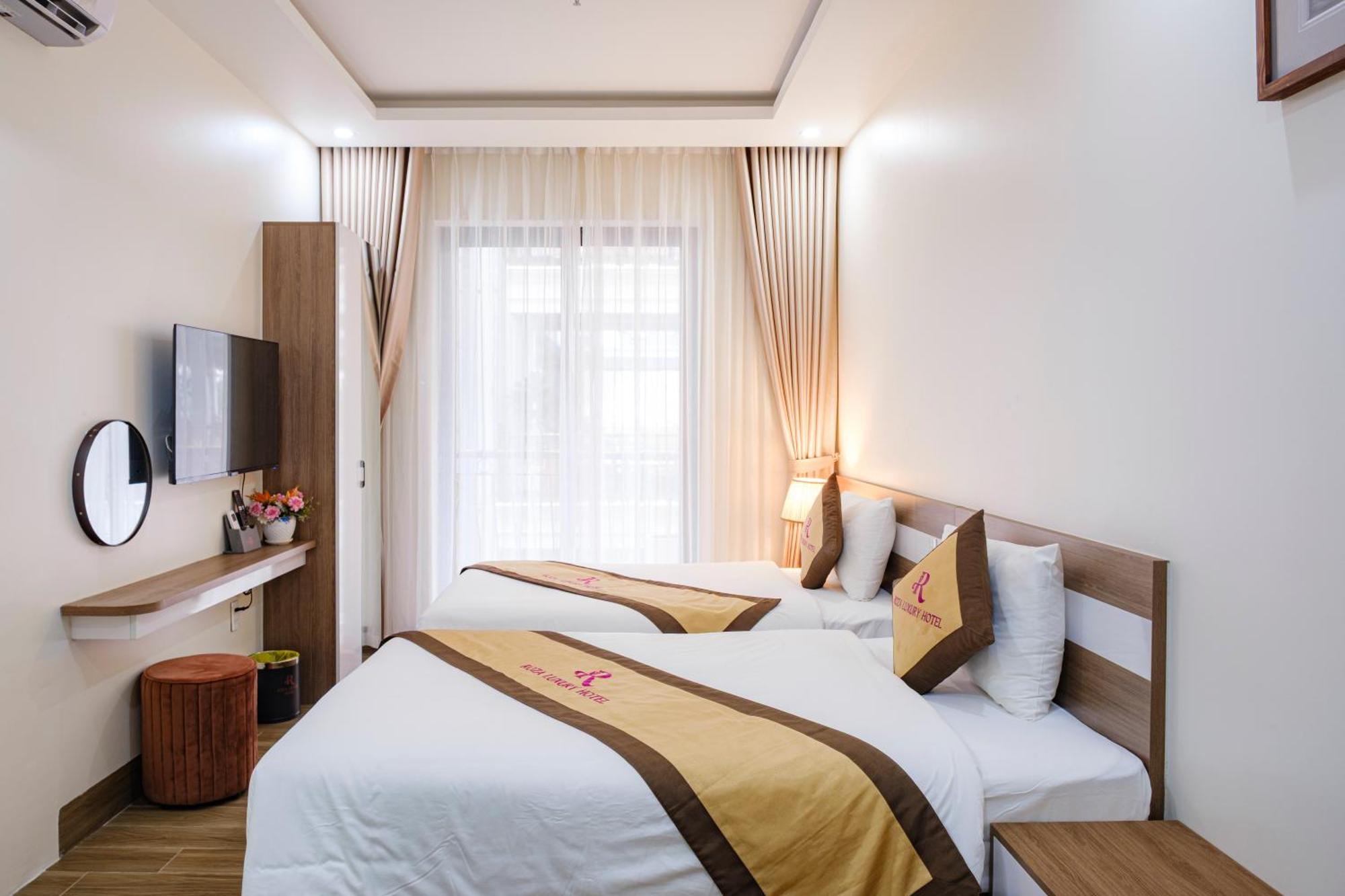 Roza Palace Cat Ba Chan Chau Екстериор снимка